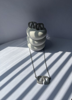 Набір (сережки та підвіска)